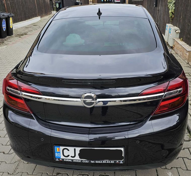 Opel Insignia Face lift negru metalizat nefumator piele maro, contrast