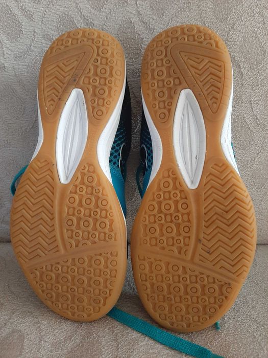 Обувки за тенис на маса.