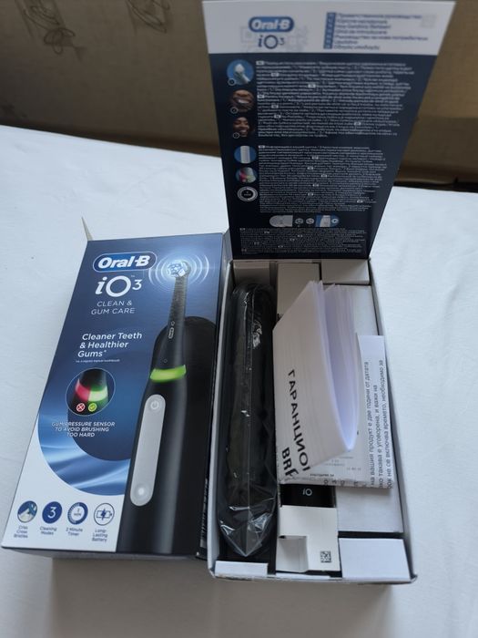 Електрическа четка за зъби Oral B  IO S3 BLACK 6/15/6