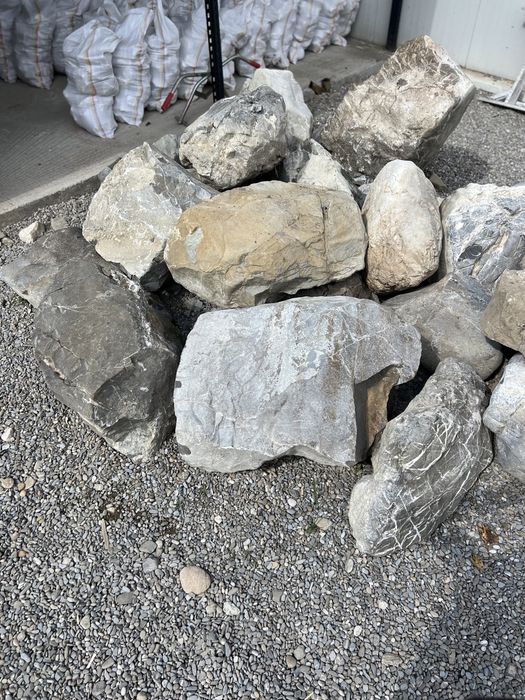 Piatra calcar /bolovani