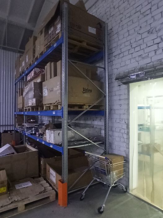 Продам стелажи 3х видов