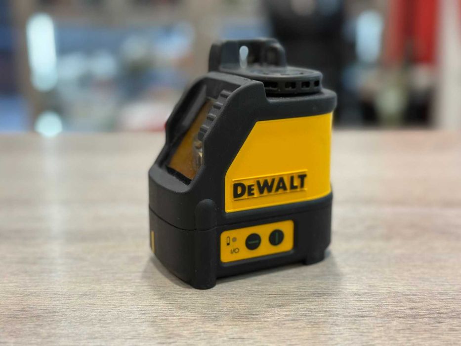 Лазерен нивелир DEWALT DW088CG