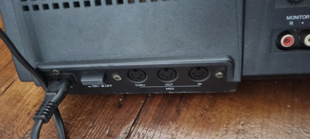 Yamaha MD 8 minidisc recorder cu mixer integrat, Japan