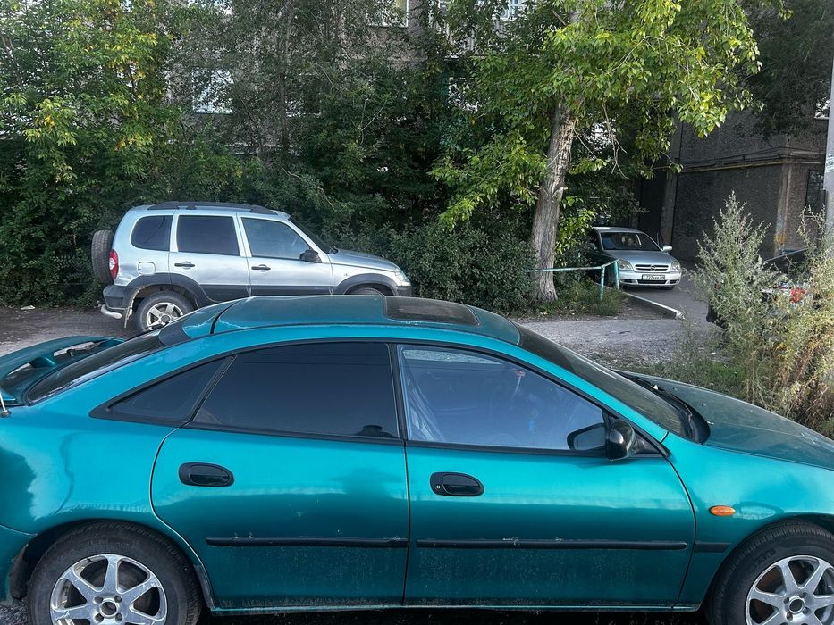 Продам авто мазда 323