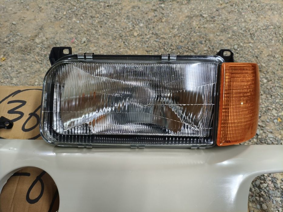 Бампер передний Фольксваген Пассат Б3