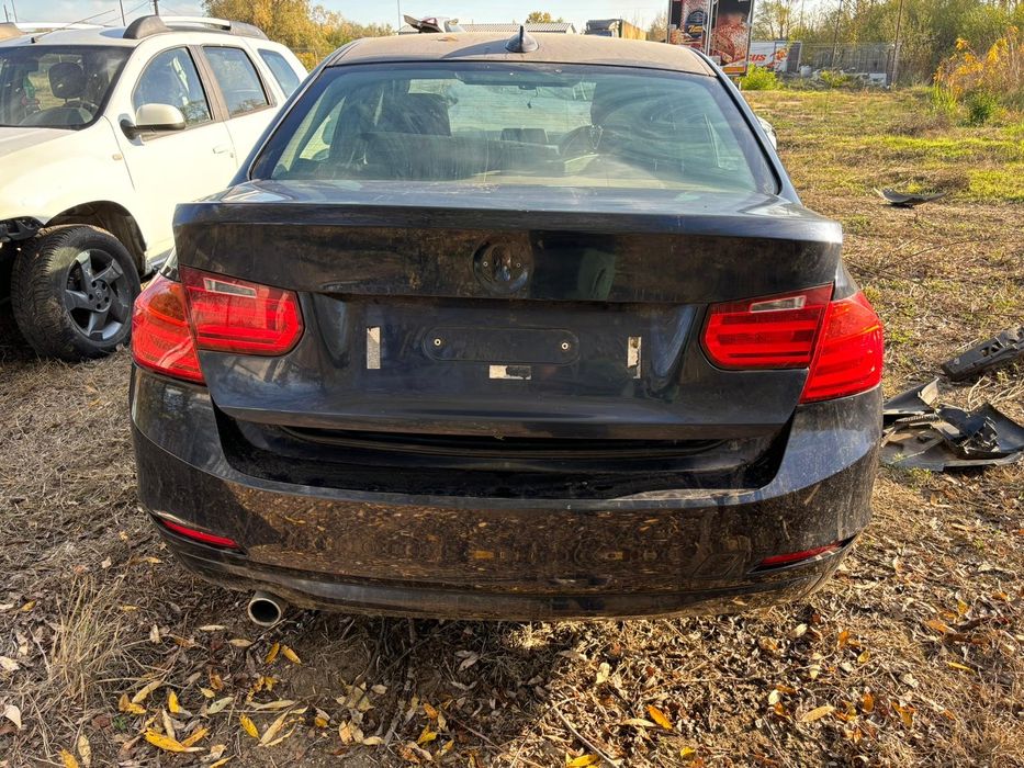 Dezmembrez BMW F30  316D cod culoare A89