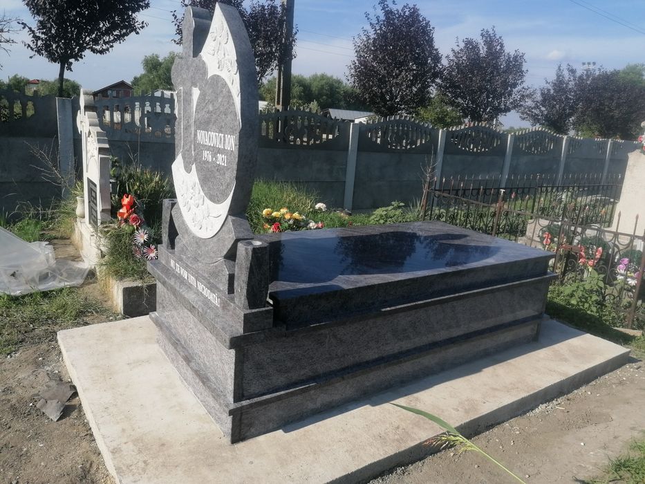 10% reducere la Monumente funerare