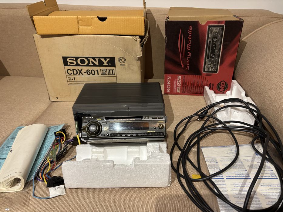 Sony Minidisc Player auto - MDX-C5970R si  CD Changer CDX 601
