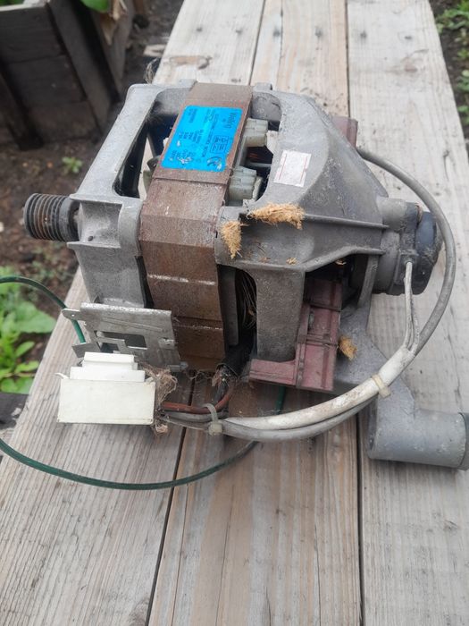 Продам  двигатели  о стиральных машин б/у.