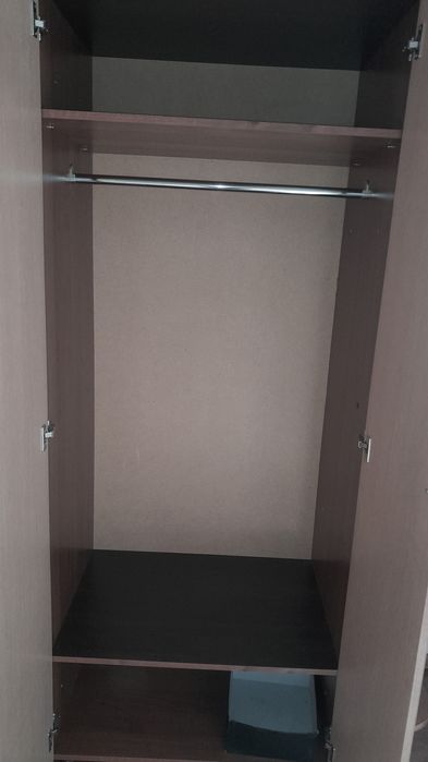 Срочно продам шкаф