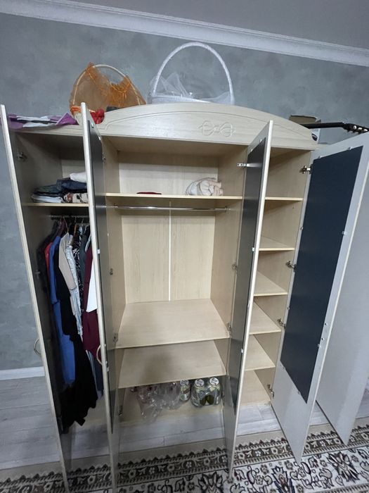 Спальный гарнитур