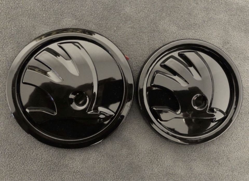 Embleme Capota Portbagaj 90/80mm Argintiu Neagra Skoda Superb Octavia