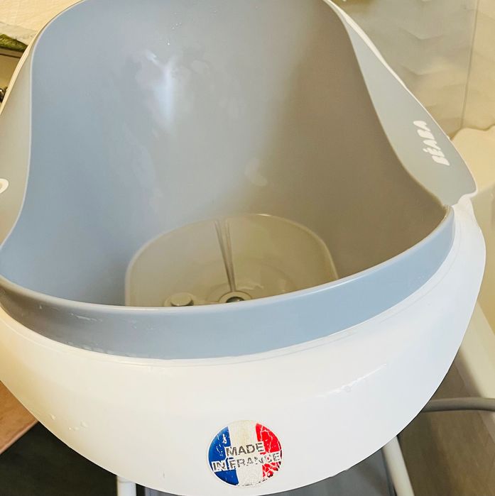 Cădiță bebe Beaba cu furtun de scurgere