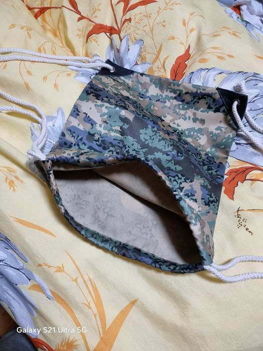 Раница от хидрофобиран плат