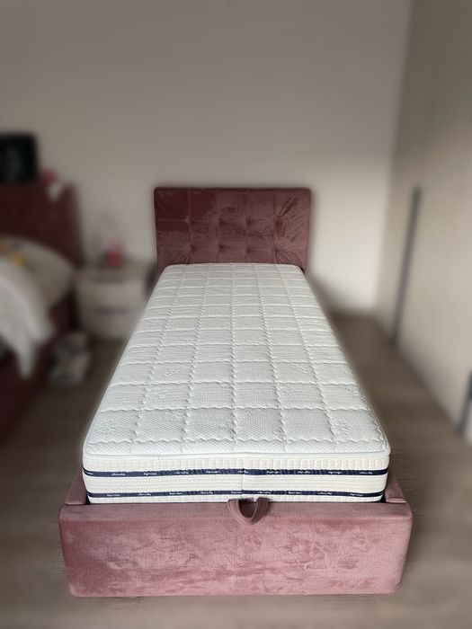 Легла две единични с италиански матрак