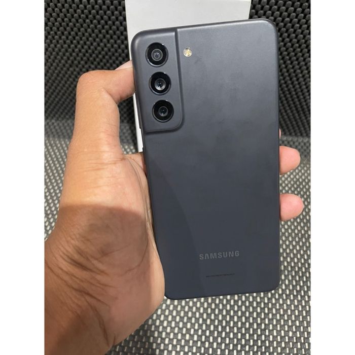 Samsung s21fe 256гб