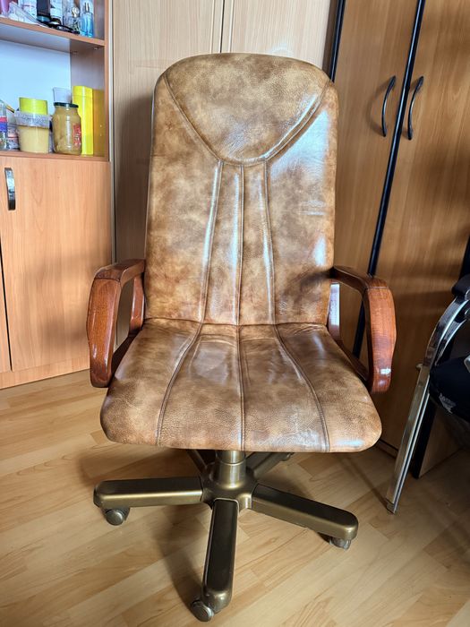 Офисное кресло Руководителя натуральная кожа
