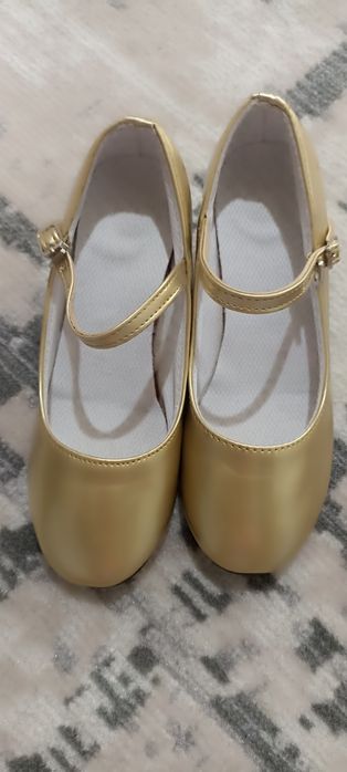 Туфли для танцев на девочку