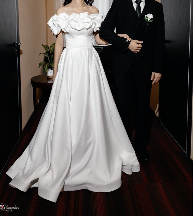 Продается свадебное платье