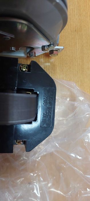 продам контакторы КТ 6023Б