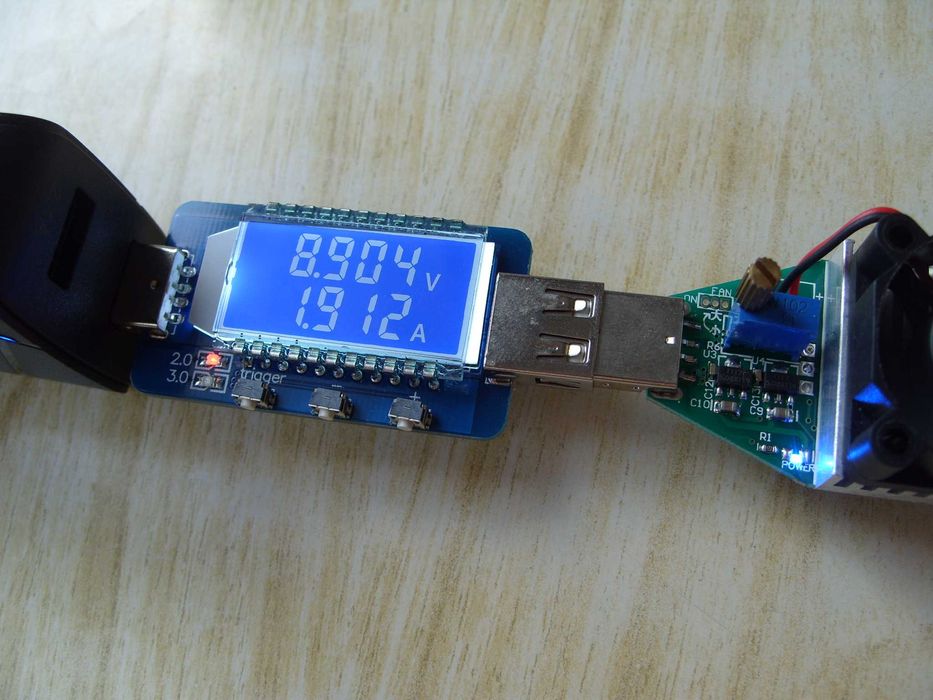 Бързо USB зарядно TE-820, 28W, 2 USB извода