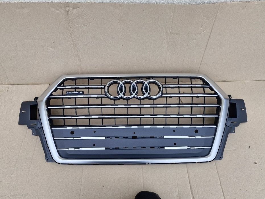 Grila centrala Audi Q7 NOUA 2016-2019