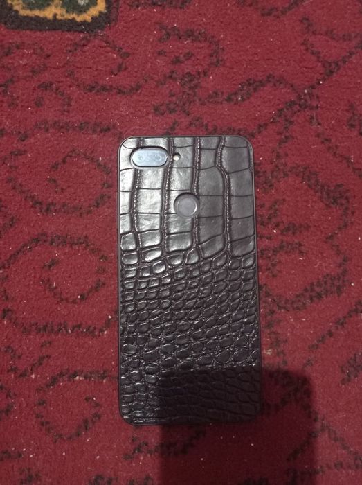 Mi 8. 64/4 oʻdar telefon. Abmenga faqat Samsunglarga