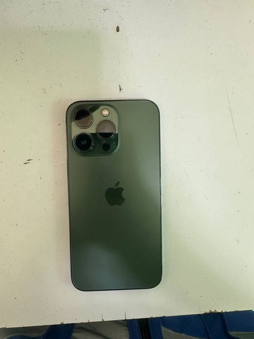 Iphone 13 pro yashil