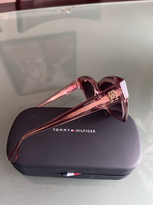 Слънчеви очила Tommy Hilfiger