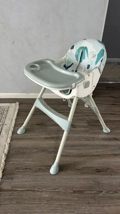 Стул для еды детей