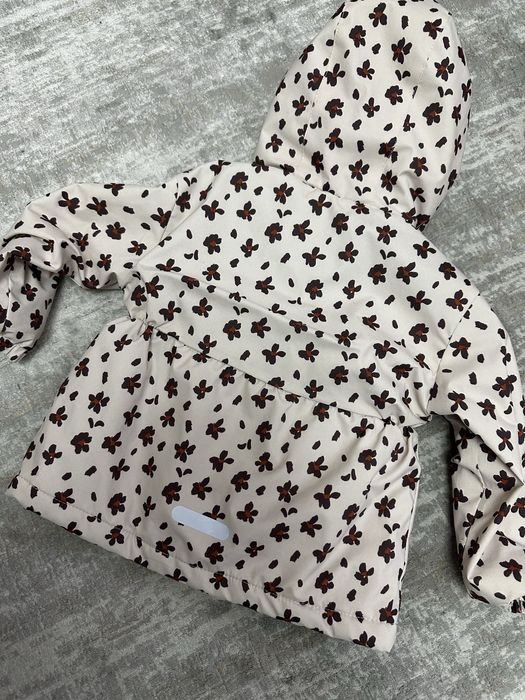 Весенняя куртка на девочку