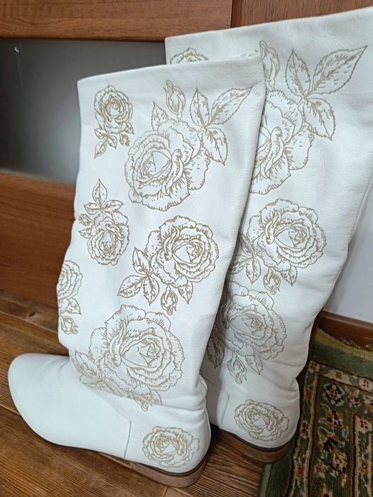 Продам зимние сапоги новые!