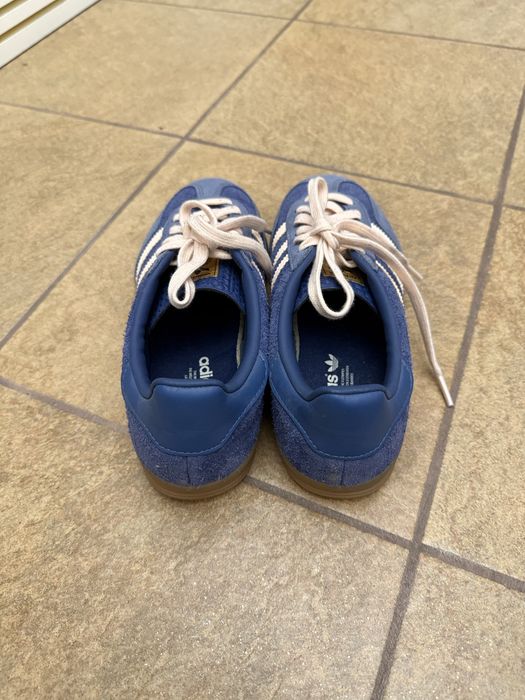 Продам оригинальные adidas gazelle