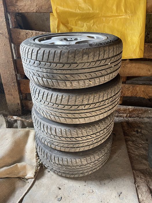 Диски с летней резиной на мерседес