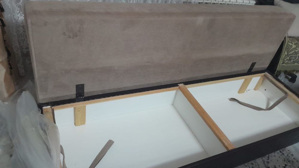 Продам б/у диван