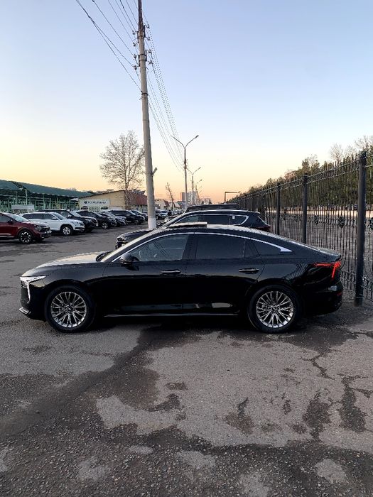 Bestune B 70   sotiladi xolati yangi