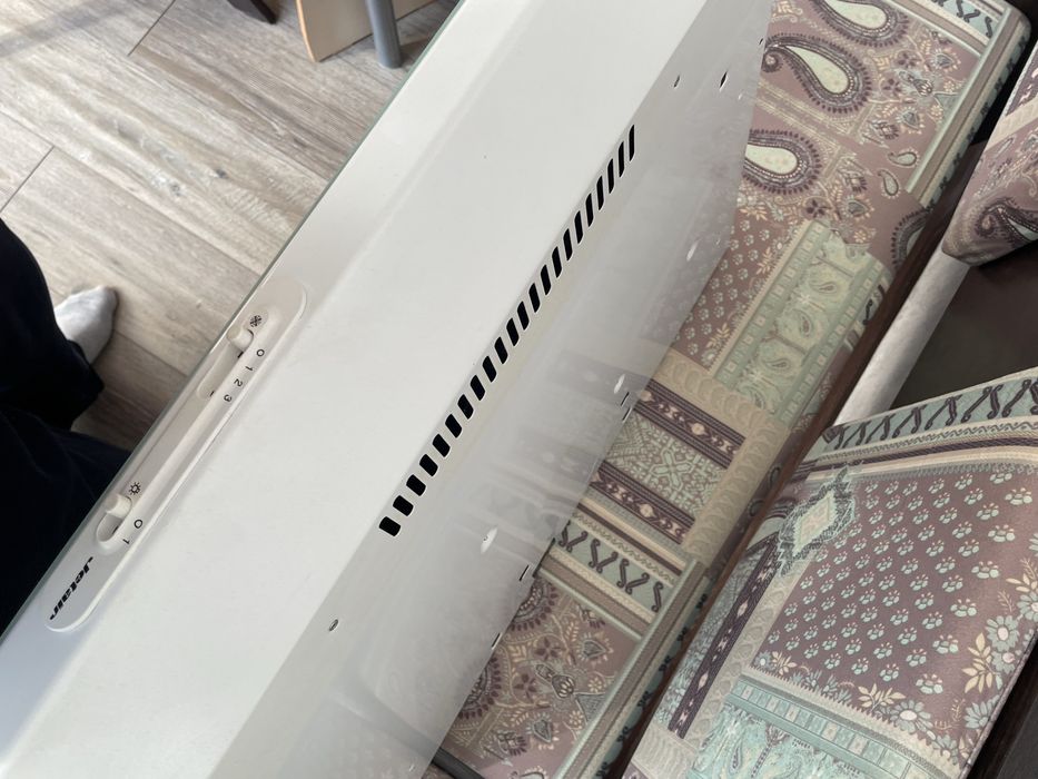 Продам вытяжка б/у 2 месяца