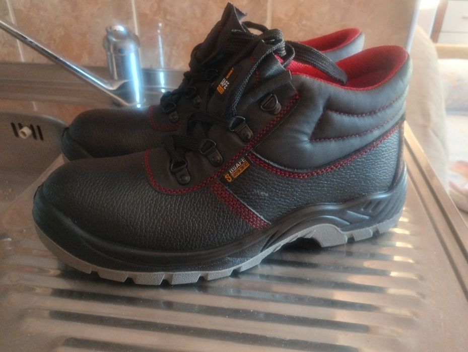 Работни обувки 44 номер