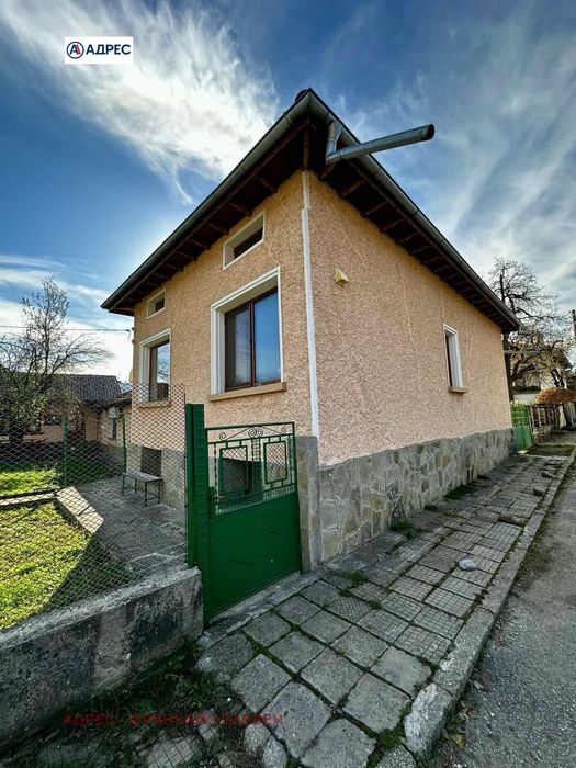 Продава се Къща в Априлци - 82 кв.м за 2183 €/кв.м - Снимка #1