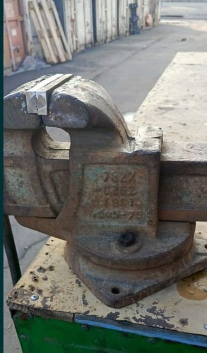 Продам Тиски СССР