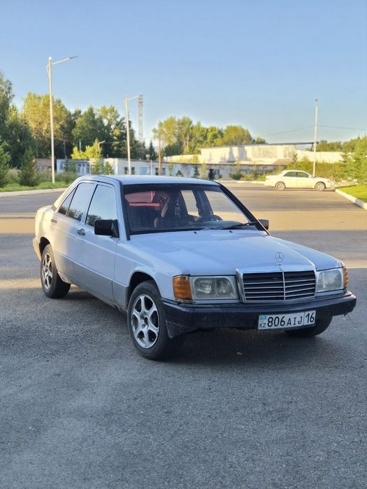 Продам мерседес 190