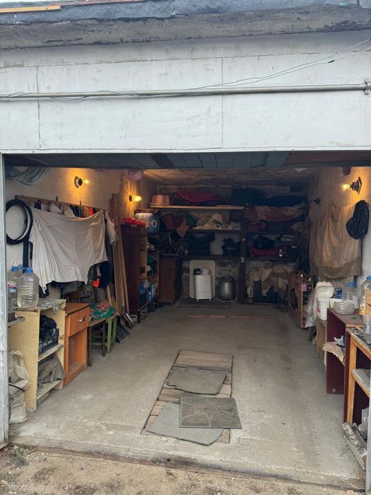 Продам гараж в 9 обществе