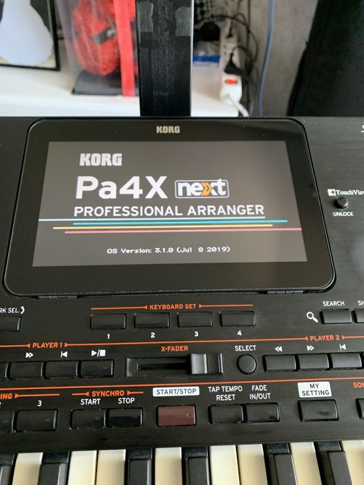 Продавам Корг Па4х 61 Отличен