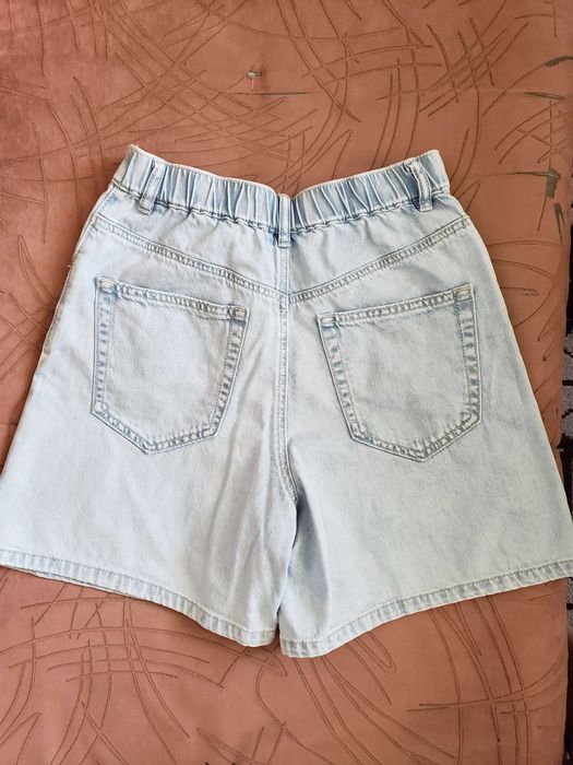 Stradivarius къси панталонки