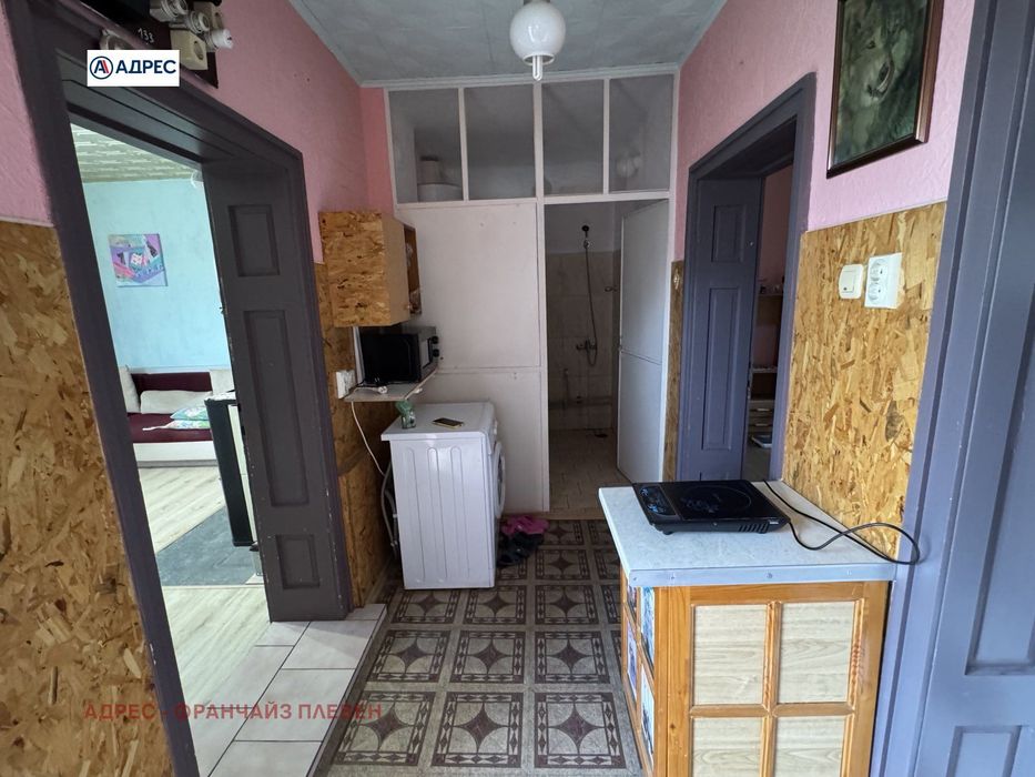 Продава се Къща в с. Старо село, Област Враца - 150 кв.м за 534 €/кв.м - Снимка #11