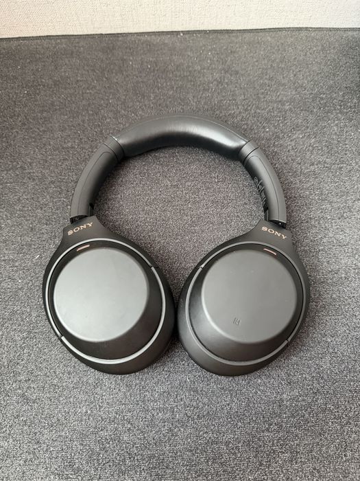 Наушники Sony WH-1000XM4 черные