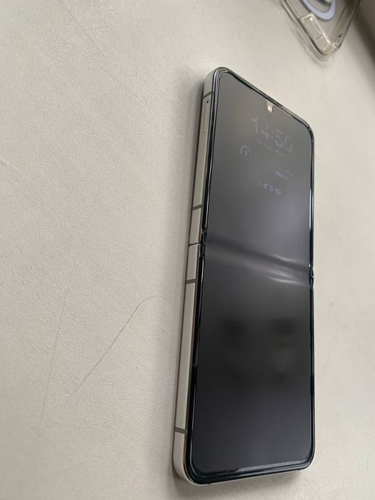Samsung galaxy flip 5 8/512