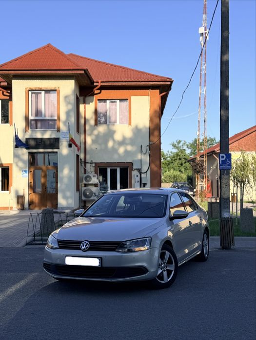 VOLKSWAGEN Jetta 2011 — imagine 2