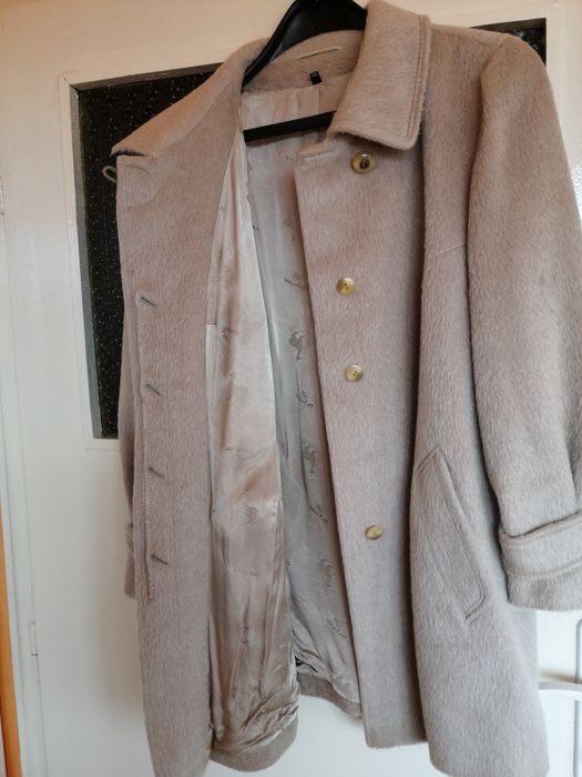 Палто от камилска вълна 48