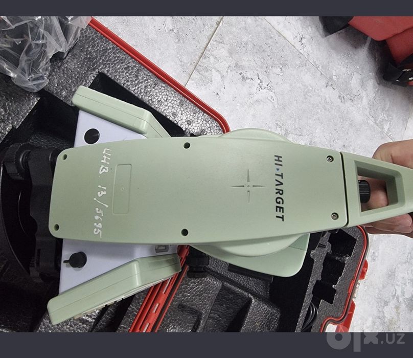 Hi-target elektron taxeometr

HTS-420R/2